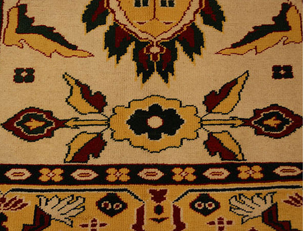 ウシャク絨毯